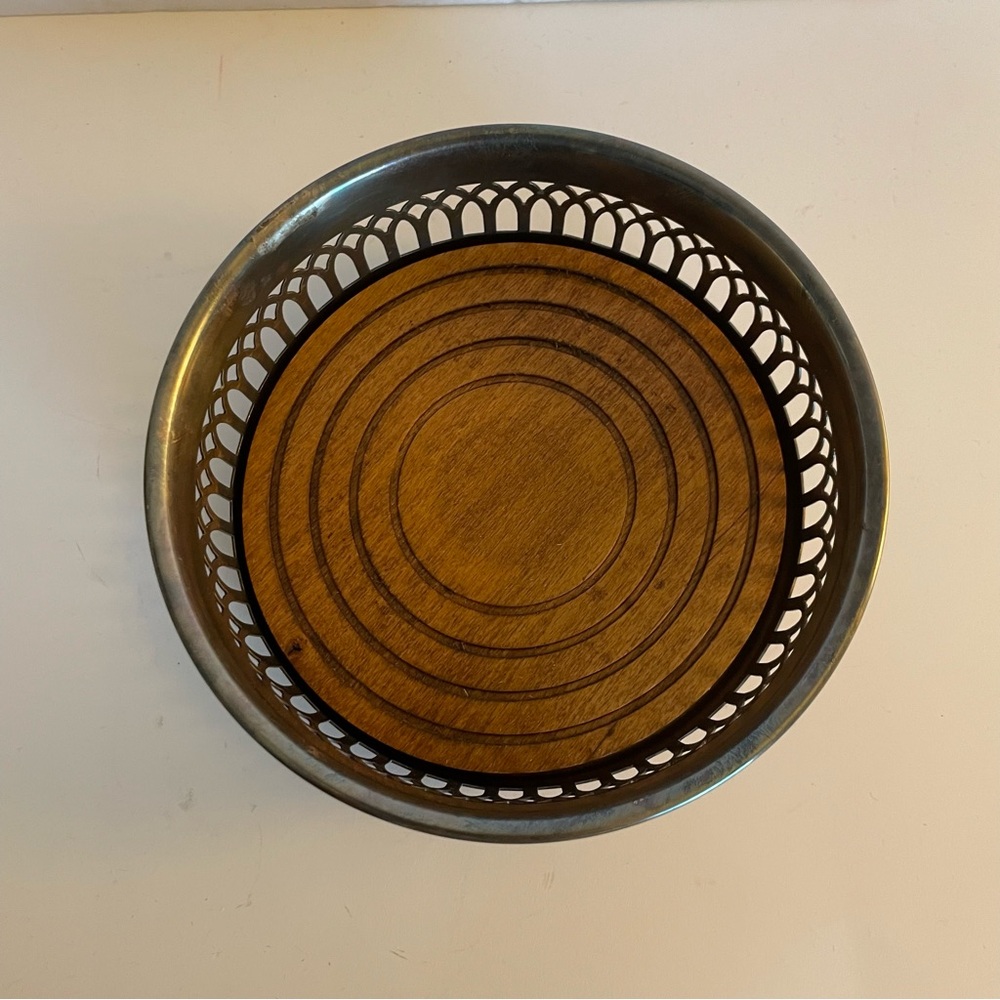 Lunt Silverplate Wooden Vintage Coaster Ornate 5 Inch Round Dish